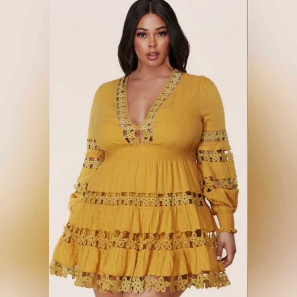 Mustard Cutout Mini ***2X**Tagged 4x but is like a 2X/3X